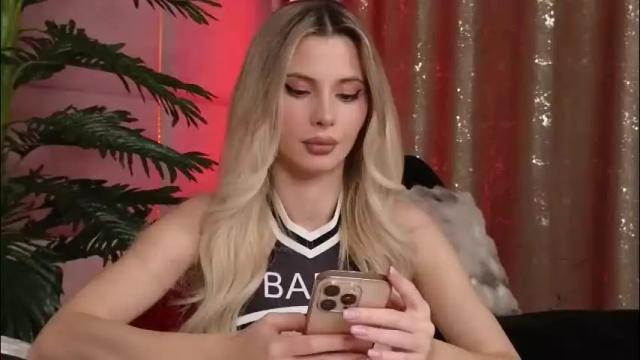 Thumbnail 1, eleineblue's Stream at Chaturbate, 2 months ago