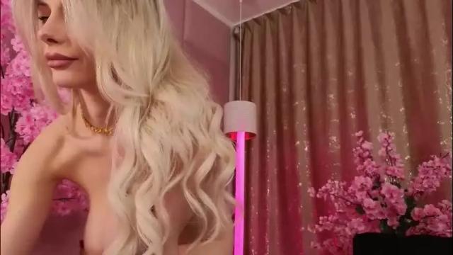 Image 11 of eleineblue Stream on Chaturbate on 1 month ago