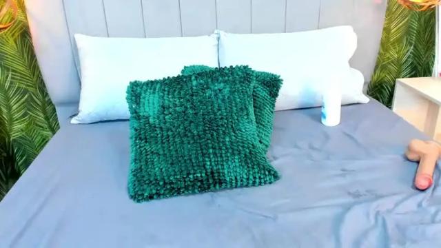 Image 12 of elektra_gb Stream on Chaturbate on 14 months ago