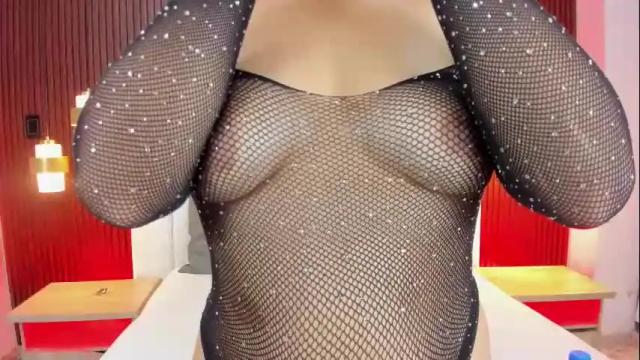 Image 7 of elektra_gb Stream on Chaturbate on 1 month ago