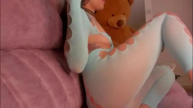 Image 8 of elektra_storm Stream on Chaturbate on 2 months ago