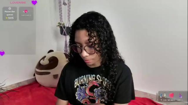 Image 6 of elektra_williams Stream on Chaturbate on 1 month ago