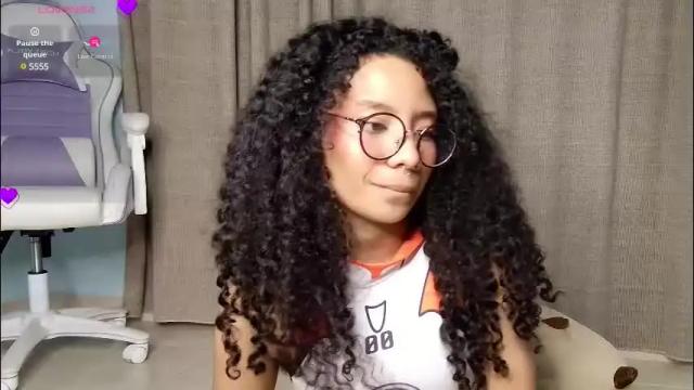 Image 11 of elektra_williams Stream on Chaturbate on 1 month ago