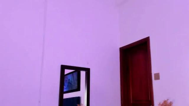 Image 12 of elektraablanc Stream on Chaturbate on 14 months ago