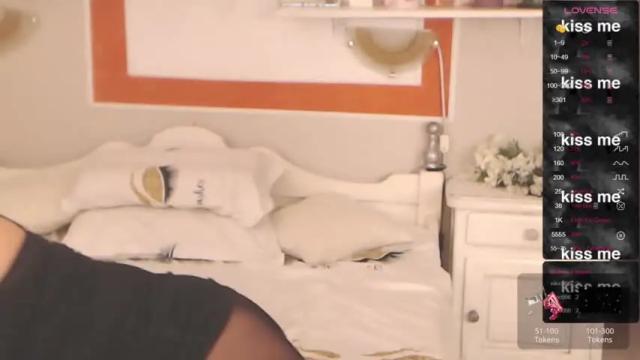 Image 2 of elektrainfinity Stream on Chaturbate on 16 months ago