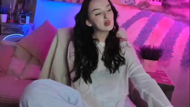 Image 4 of elektranoe Stream on Chaturbate on 13 days ago