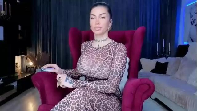 Image 12 of elektravelvet Stream on Chaturbate on 1 month ago