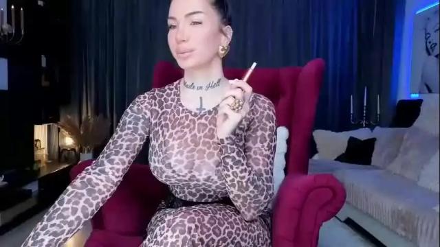 Image 8 of elektravelvet Stream on Chaturbate on 1 month ago