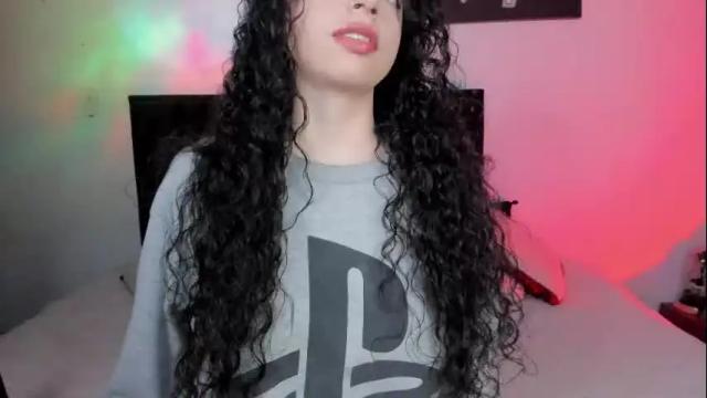 Image 3 of elena_lust Stream on Chaturbate on 1 month ago