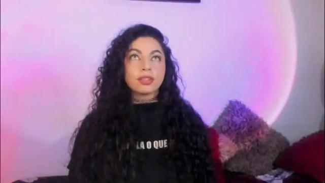 Image 2 of elena_lust Stream on Chaturbate on 1 month ago