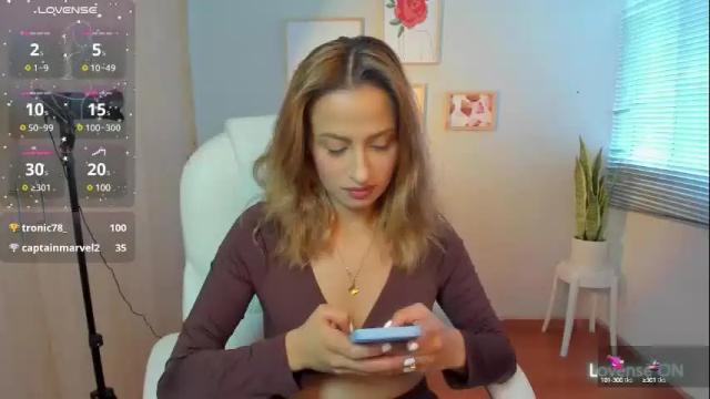 Image 12 of elena_ruiz Stream on Chaturbate on 18 days ago