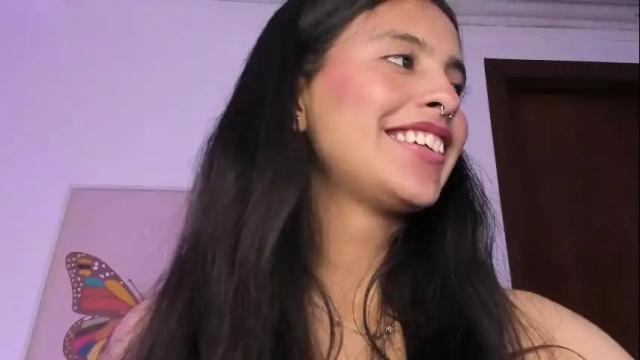 Image 11 of elenaa_salvatore Stream on Chaturbate on 22 days ago