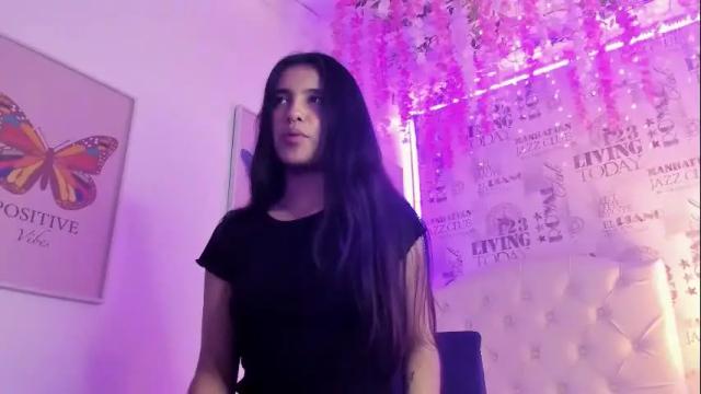 Image 7 of elenaa_salvatore Stream on Chaturbate on 18 days ago