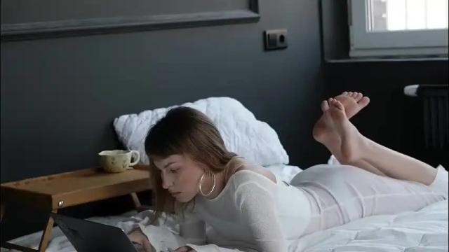 Image 3 of eleonora_linn_ Stream on Chaturbate on 4 months ago