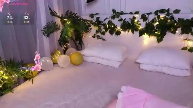 Image 4 of elfamirielle Stream on Chaturbate on 27 days ago