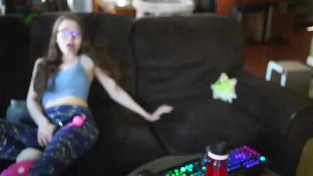 Image 3 of elfenemma Stream on Chaturbate on 14 months ago