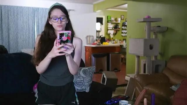 Thumbnail 1, elfenemma's Stream at Chaturbate, 13 months ago