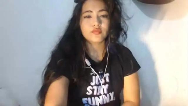 Thumbnail 3, elfie_rock's Stream at Chaturbate, 16 months ago