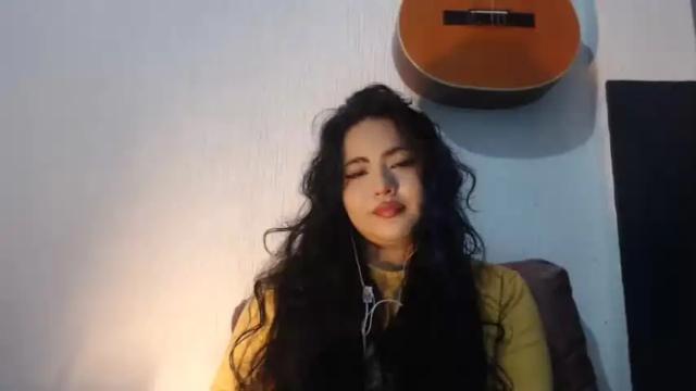 Image 10 of elfie_rock Stream on Chaturbate on 16 months ago