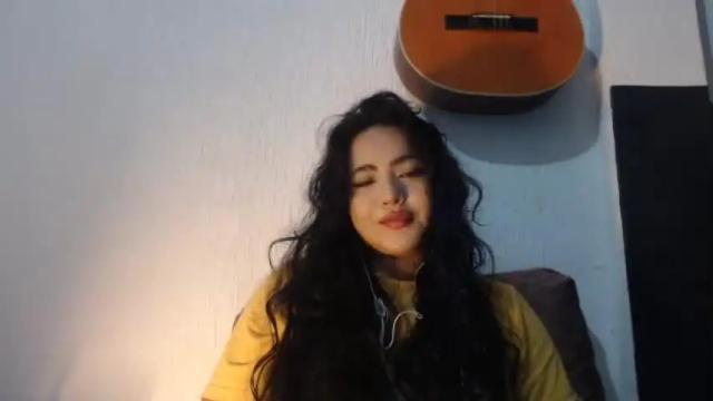 Image 11 of elfie_rock Stream on Chaturbate on 16 months ago
