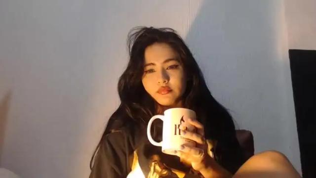 Thumbnail 3, elfie_rock's Stream at Chaturbate, 16 months ago