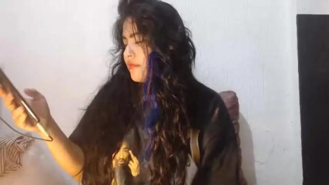 Image 11 of elfie_rock Stream on Chaturbate on 16 months ago