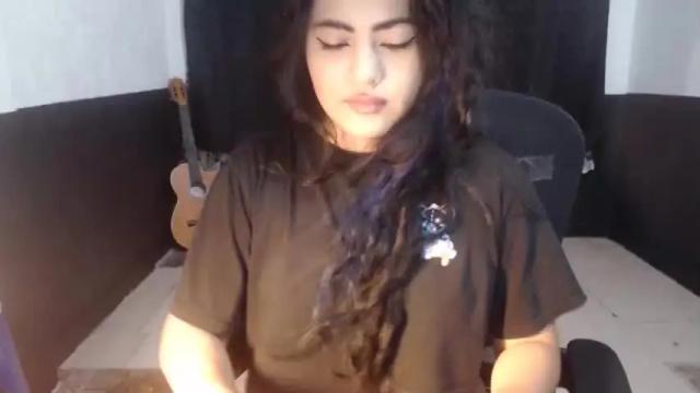 Image 10 of elfie_rock Stream on Chaturbate on 15 months ago