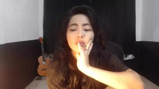 Image 3 of elfie_rock Stream on Chaturbate on 15 months ago