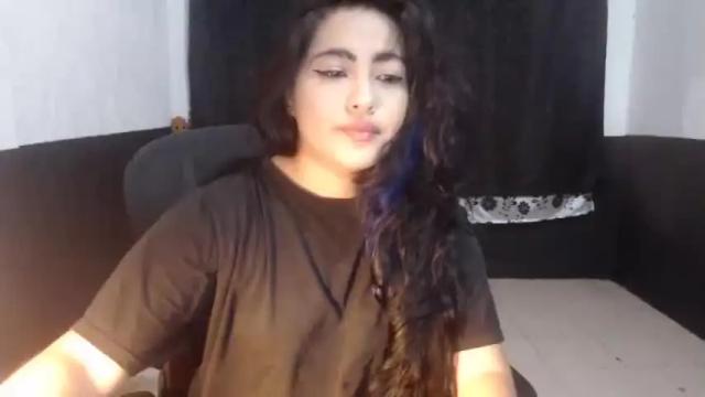 Image 7 of elfie_rock Stream on Chaturbate on 15 months ago