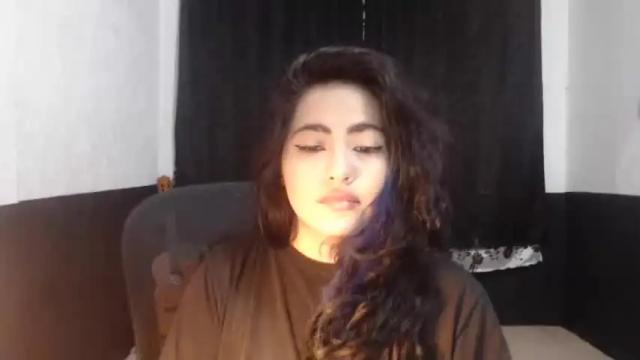 Image 8 of elfie_rock Stream on Chaturbate on 15 months ago