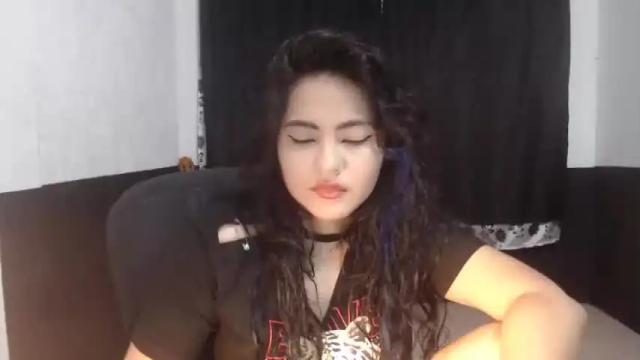 Image 2 of elfie_rock Stream on Chaturbate on 15 months ago