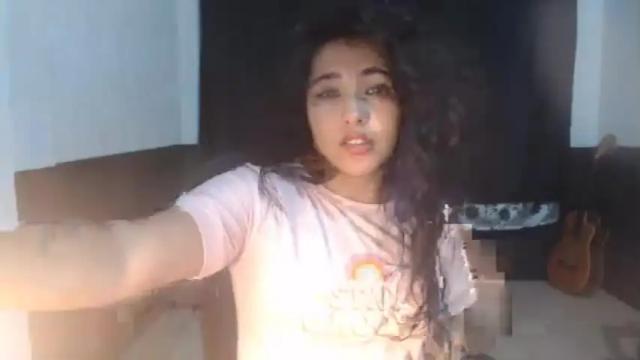Image 2 of elfie_rock Stream on Chaturbate on 15 months ago