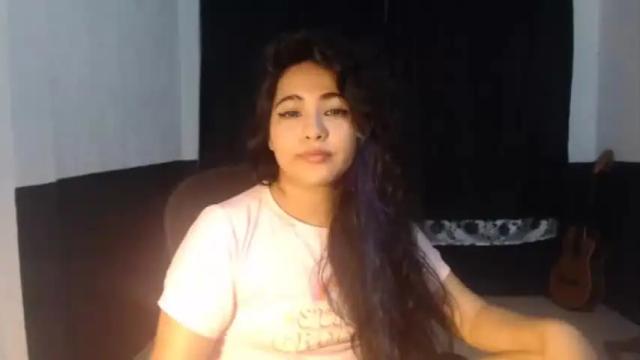 Image 4 of elfie_rock Stream on Chaturbate on 15 months ago