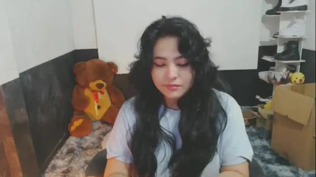 Image 3 of elfie_rock Stream on Chaturbate on 22 days ago