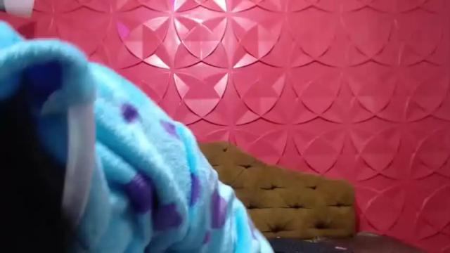 Image 6 of eli_petite Stream on Chaturbate on 17 months ago