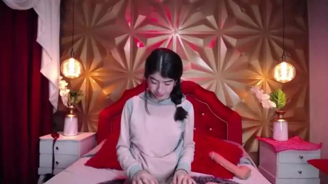 Image 12 of eli_petite Stream on Chaturbate on 16 months ago