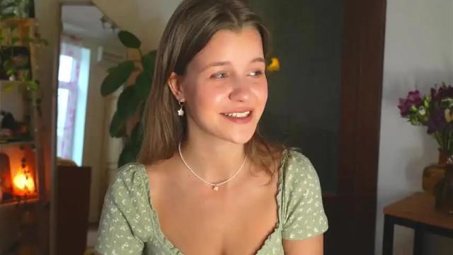 Image 3 of eli_sun Stream on Chaturbate on 1 month ago