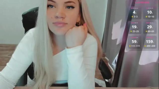 Image 8 of elia_ Stream on Chaturbate on 1 month ago