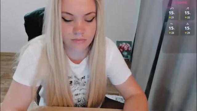 Image 12 of elia_ Stream on Chaturbate on 2 months ago