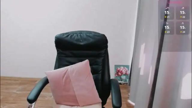 Image 6 of elia_ Stream on Chaturbate on 2 months ago
