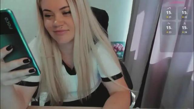 Image 12 of elia_ Stream on Chaturbate on 2 months ago