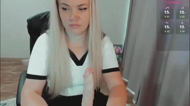 Image 7 of elia_ Stream on Chaturbate on 1 month ago