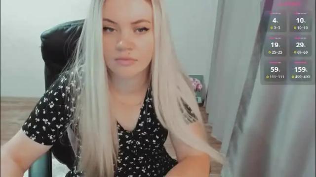 Image 3 of elia_ Stream on Chaturbate on 1 month ago