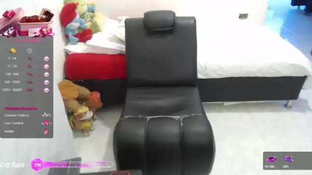 Image 4 of elianaht_fox Stream on Chaturbate on 23 months ago