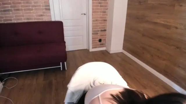 Image 2 of elianareynolds Stream on Chaturbate on 17 months ago