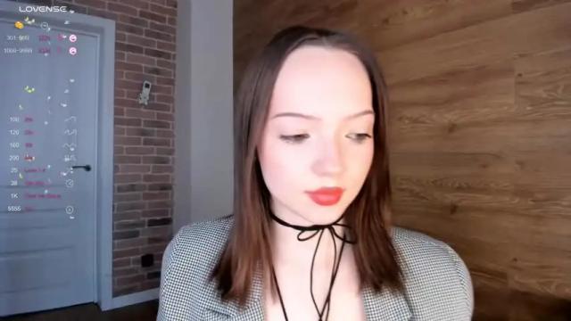 Image 4 of elianareynolds Stream on Chaturbate on 16 months ago