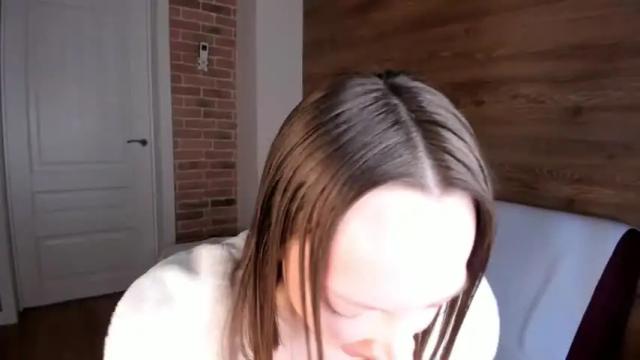 Image 4 of elianareynolds Stream on Chaturbate on 16 months ago