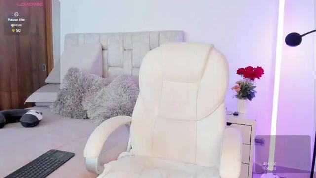 Image 3 of elicortes Stream on Chaturbate on 2 months ago
