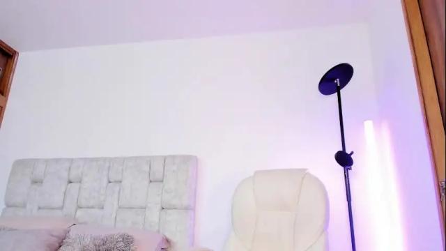Image 6 of elicortes Stream on Chaturbate on 25 days ago