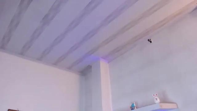 Image 2 of elie_golden Stream on Chaturbate on 13 months ago